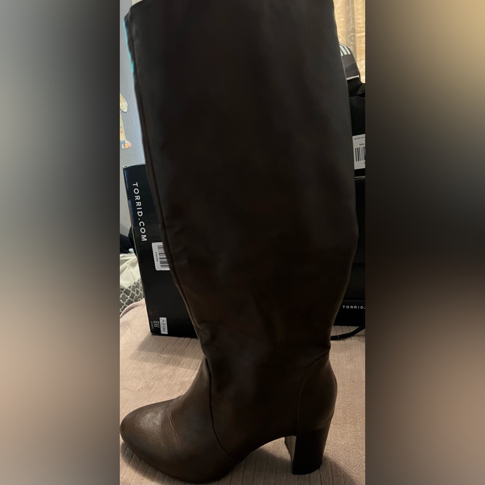 Torrid brown smooth taper knee boot